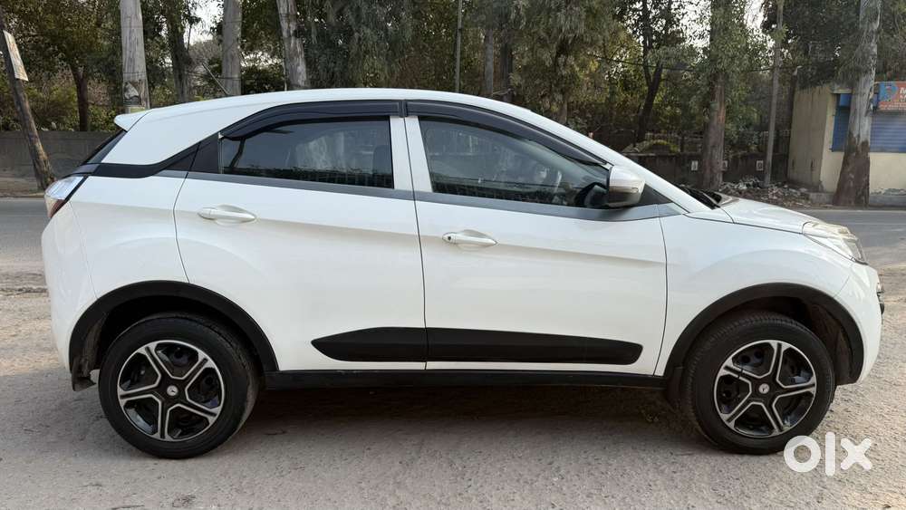 Tata Nexon 1.2 Revotron Xm, 2019, Cng & Hybrids