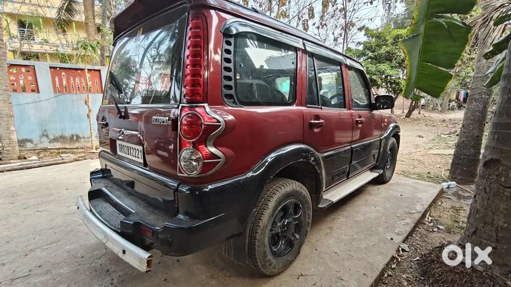 Mahindra Scorpio 2012