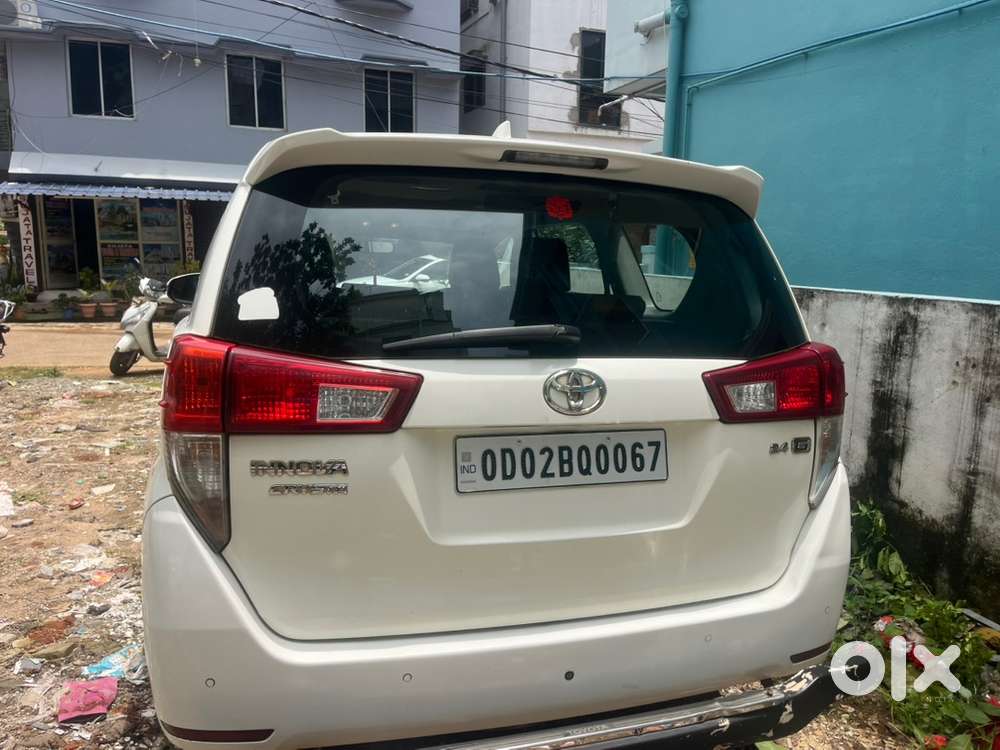 Toyota Innova Crysta 2021