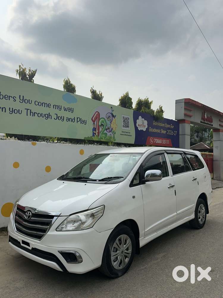 Toyota Innova 2.5 G (diesel) 8 Seater, 2014, Diesel