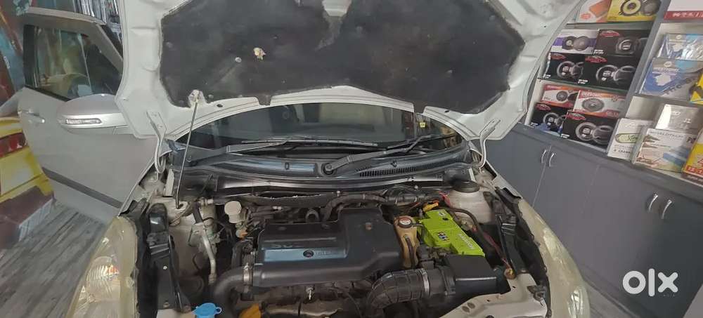 Maruti Suzuki Swift Dzire 2013