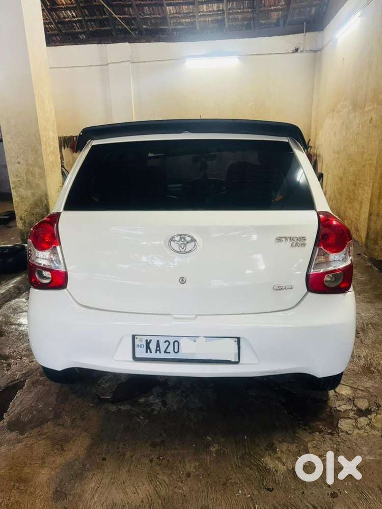 Toyota Etios Liva 2015