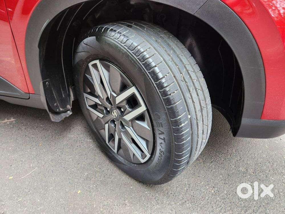 Hyundai Venue 1.0 S (o) Turbo Dct, 2024, Petrol