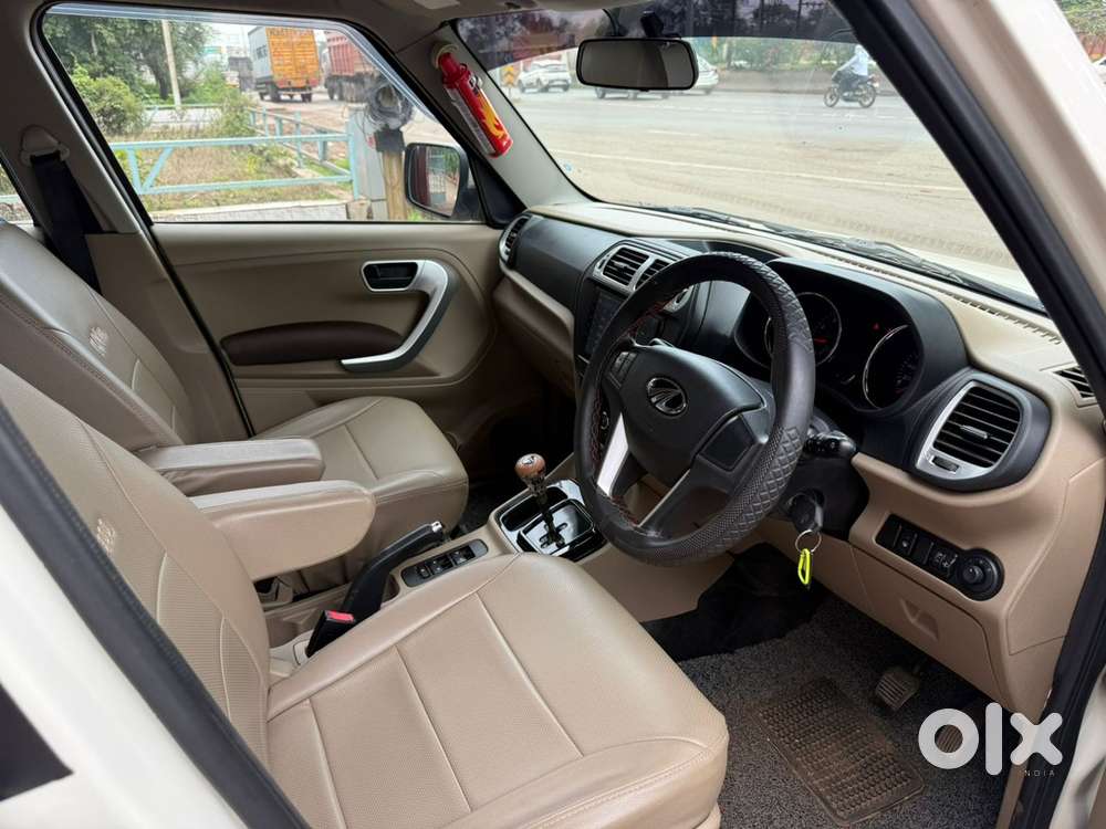 Mahindra Tuv 300 2016