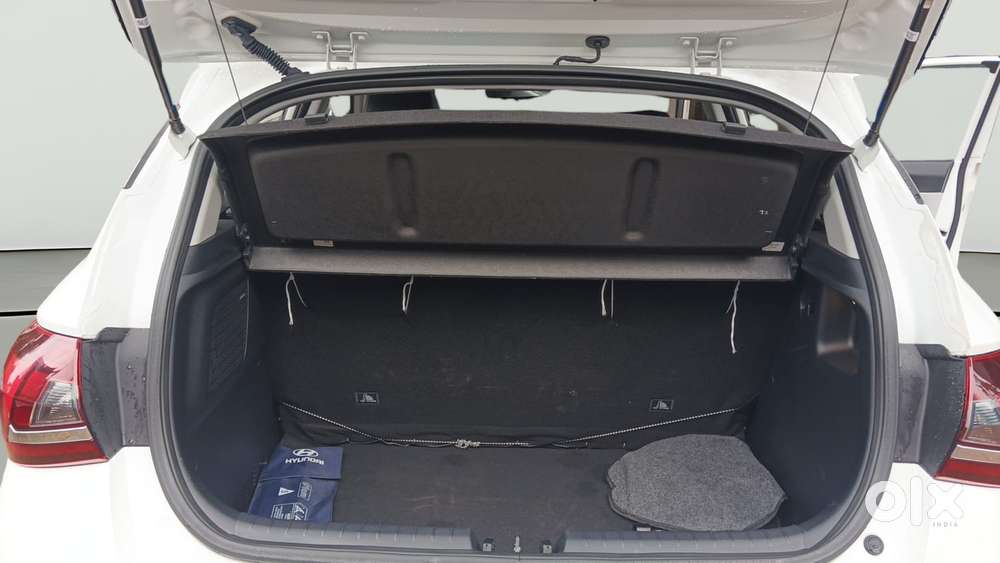 Hyundai New I20 1.2 Asta (o) Ivt, 2024, Petrol