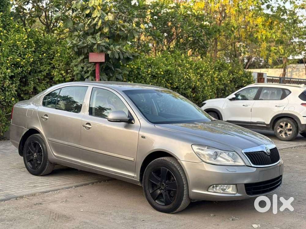 Skoda Laura 2.0 Tdi At L And K, 2011, Diesel