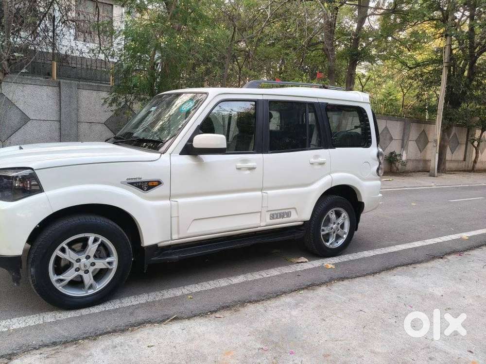 Mahindra Scorpio S10, 2017, Diesel