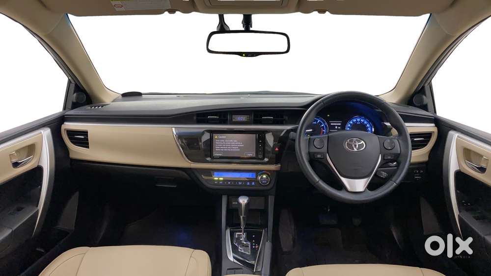 Toyota Corolla Altis 2013-2017 Vl At, 2016, Petrol