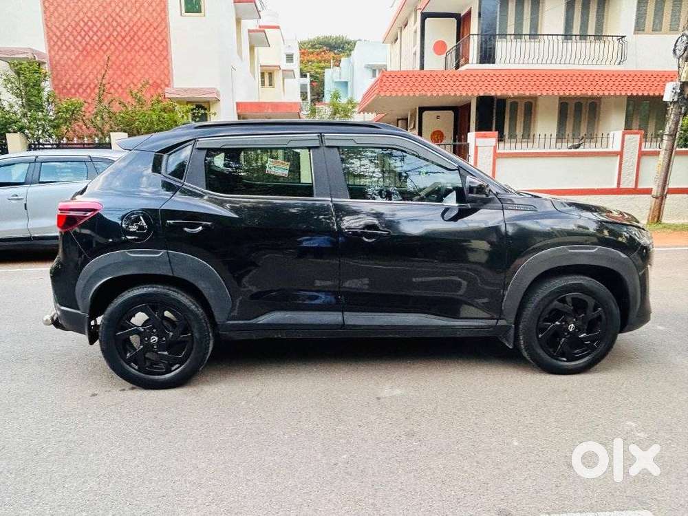 Nissan Magnite Kuro Edition 1.0 Petrol Mt, 2023, Petrol