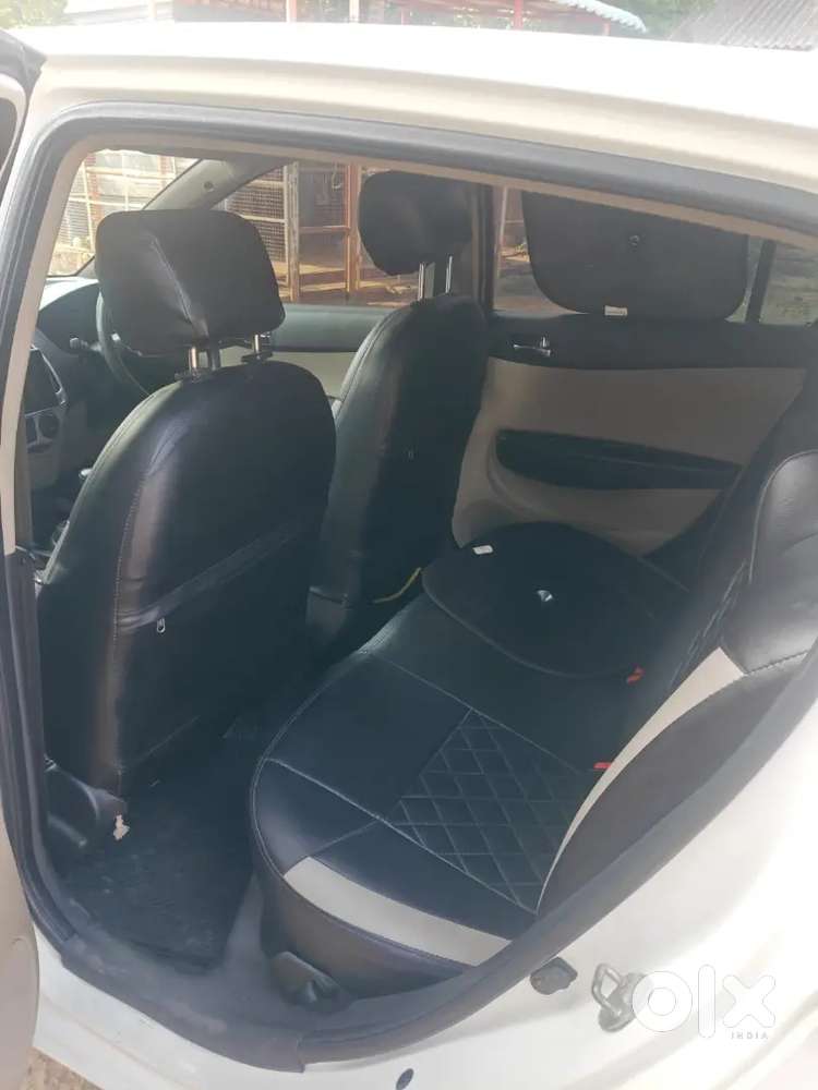 Hyundai I20 Magna 2012 Car
