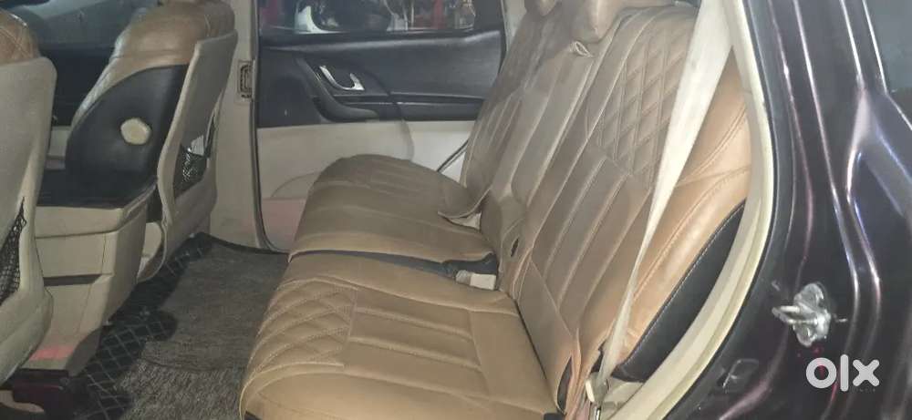 Mahindra Xuv500 2016