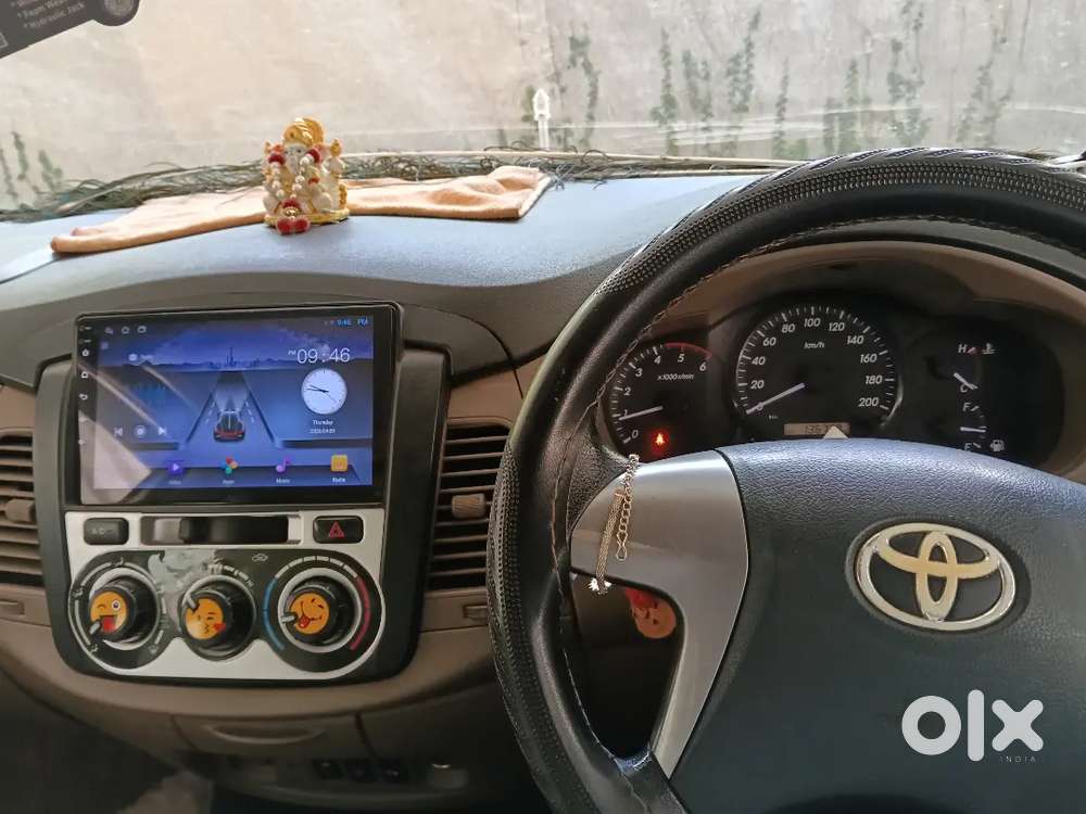 Toyota Innova 2016 Diesel 136000 Km Driven