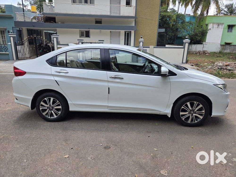 Honda City I-vtec V, 2018, Petrol