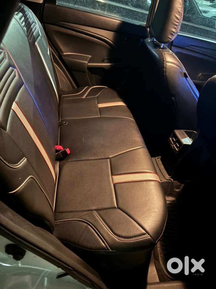 Maruti Brezza 1.5 Lxi 2024