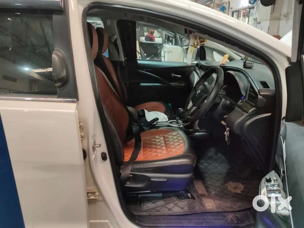 Toyota Innova Crysta [2020-ongoing] 2.4 Gx At 8 Str, 2020, Diesel