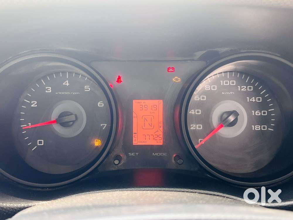 Mahindra Tuv 300, 2016, Diesel