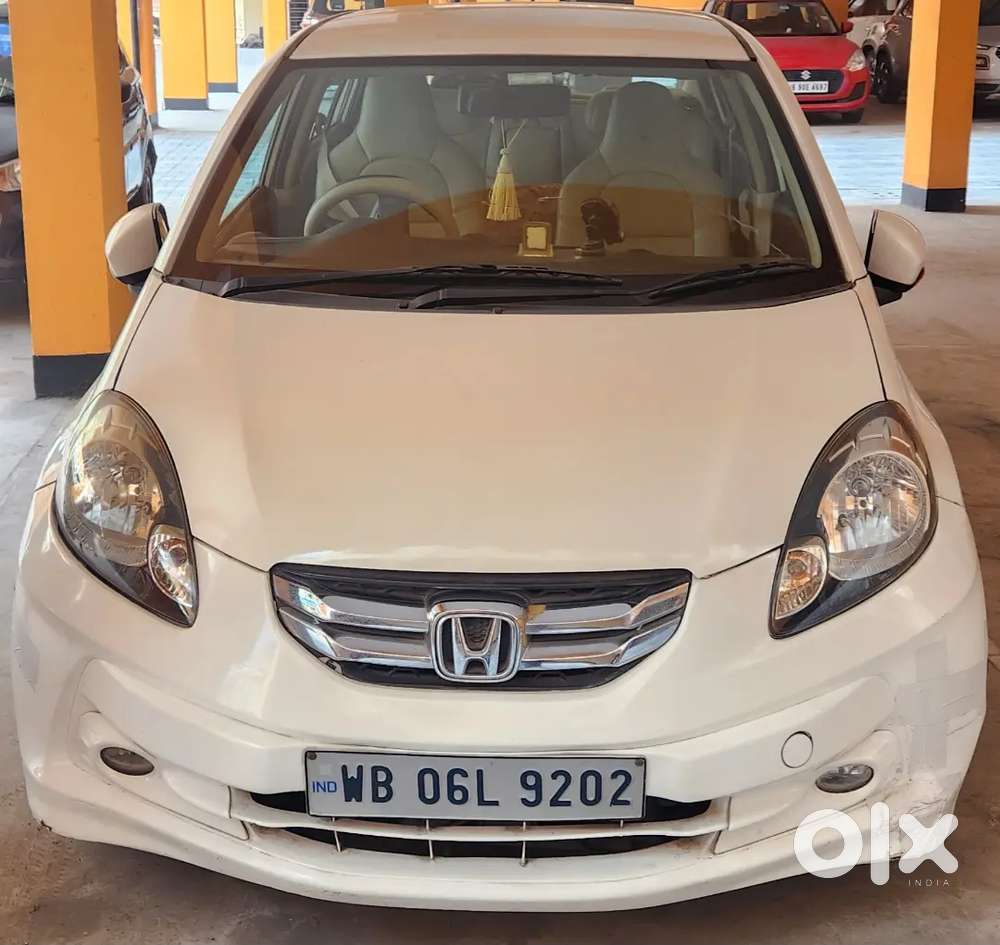Honda Amaze 2015 Petrol 64200 Km Driven
