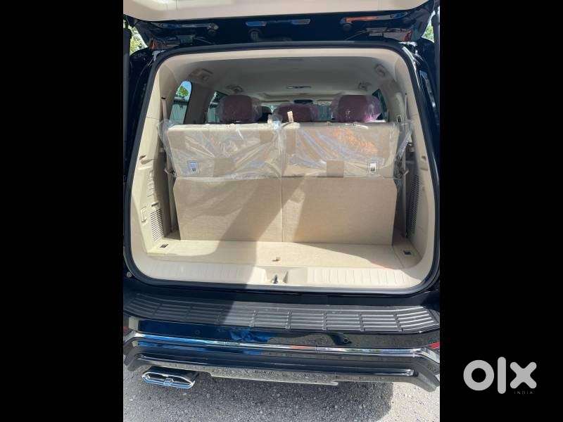 Toyota Land Cruiser Zx Petrol, 2024, Petrol