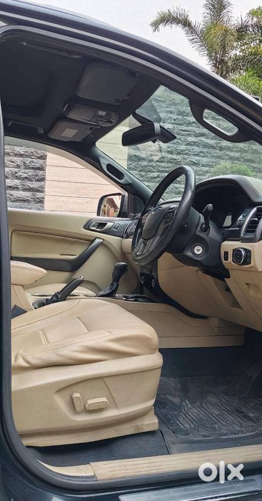 Ford Endeavour 3.2 Titanium 4x4 At, 2016, Diesel