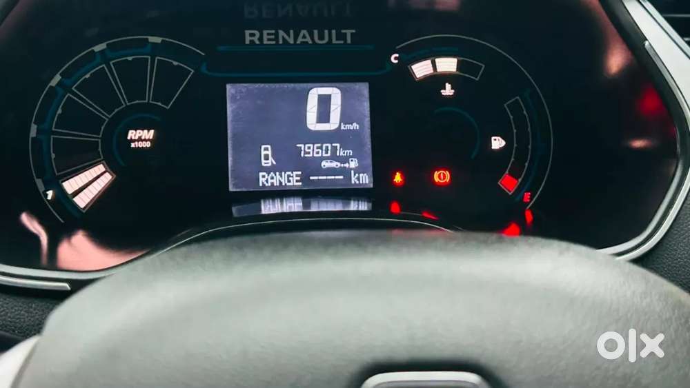 Renault Triber Rxz, 2022, Petrol