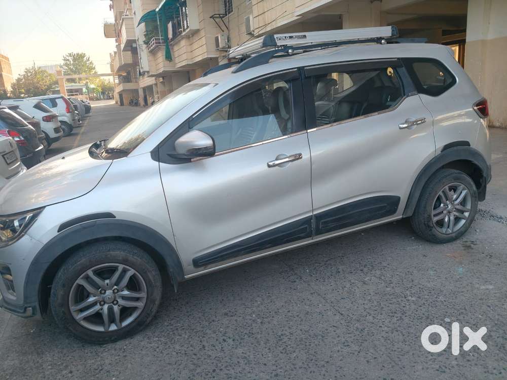 Renault Triber Rxz, 2021, Petrol