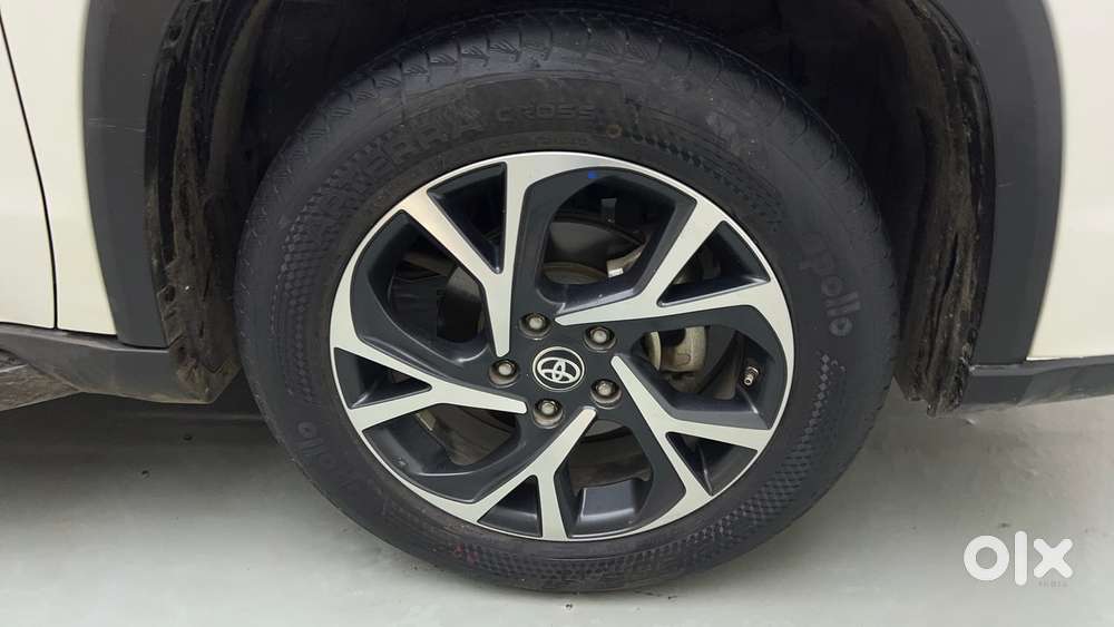 Toyota Urban Cruiser Hyryder 1.5 V Hybrid, 2022, Cng & Hybrids