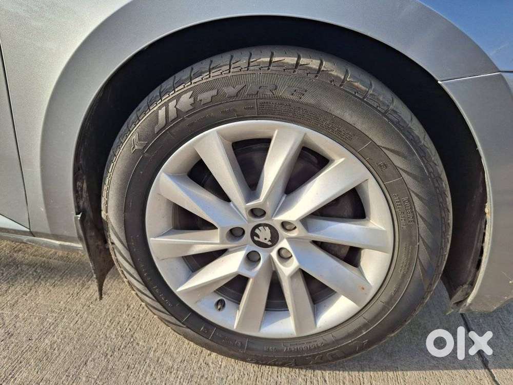 Skoda Superb Lk 1.8 Tsi At, 2016, Petrol