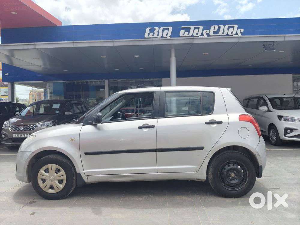 Maruti Suzuki Swift Vxi Bsiv, 2010, Petrol