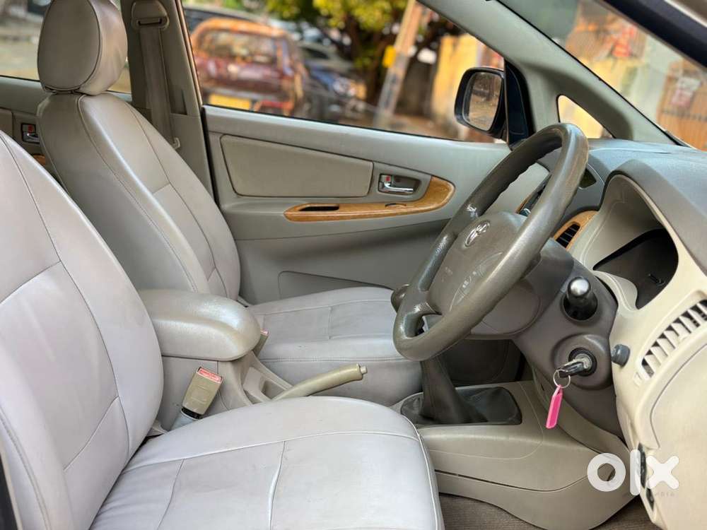 Toyota Innova 2.5 V 7 Str, 2000, Diesel