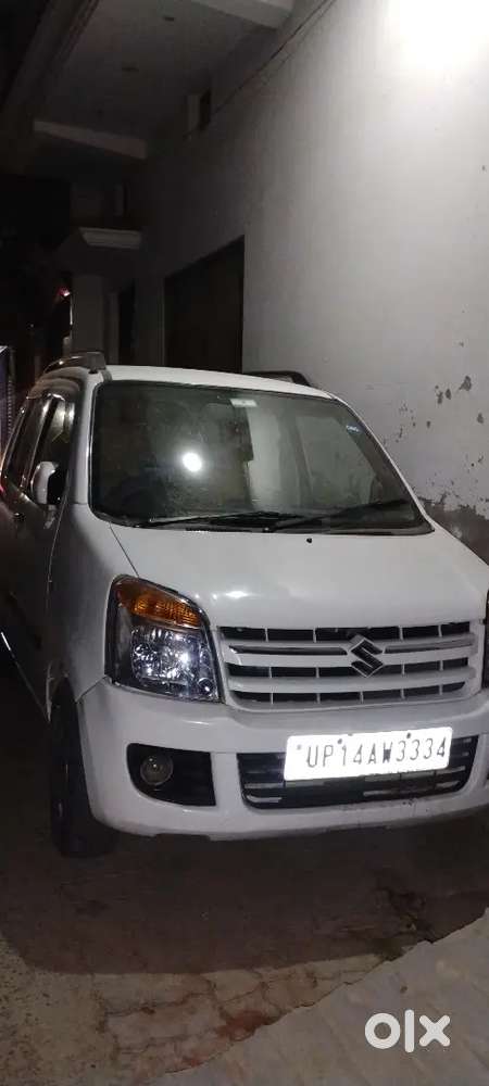 Car Me Koi Problem Nhi Hai Sab Bdhiya Hai Petrol Or Cng Dono Hai Ye