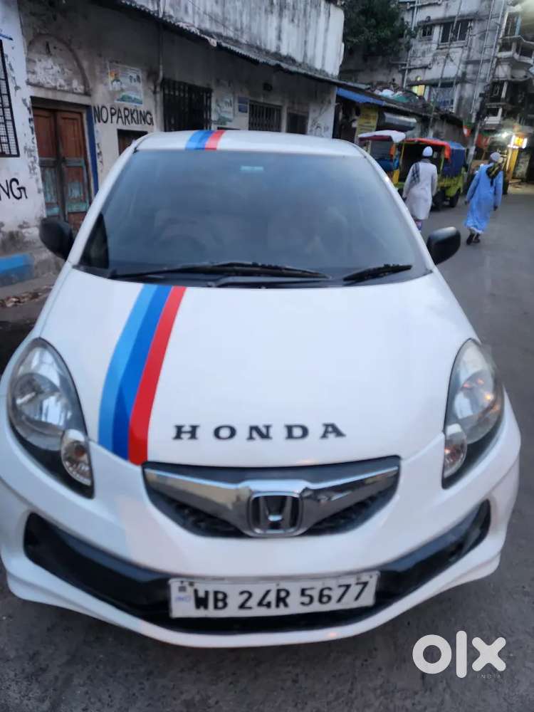 Honda Brio 2012 Petrol Well Maintained