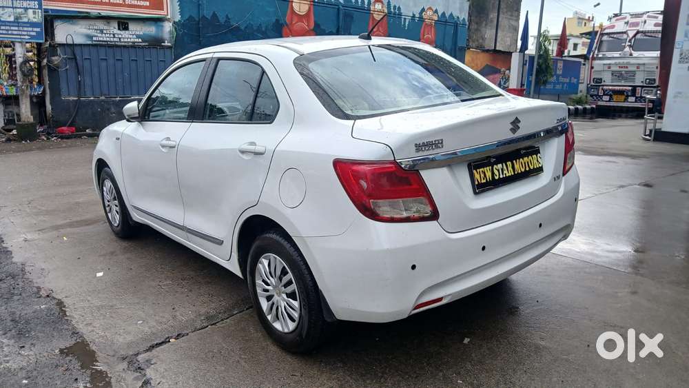 Maruti Suzuki Swift Dzire Vxi Optional, 2017, Petrol