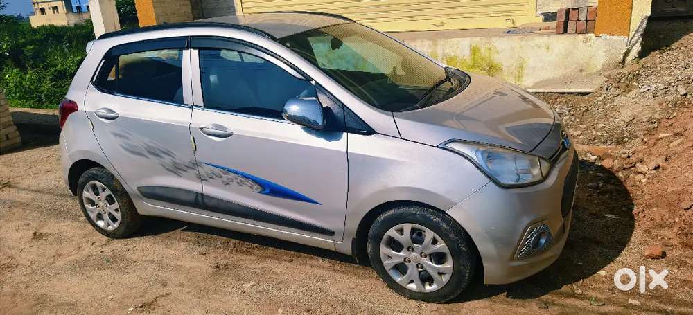 Hyundai Grand I10 Sportz 2015 Petrol Manual