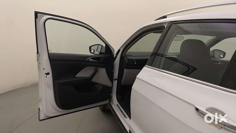 Volkswagen Taigun Topline 1.0 Tsi At (electric Seats), 2022, Petrol