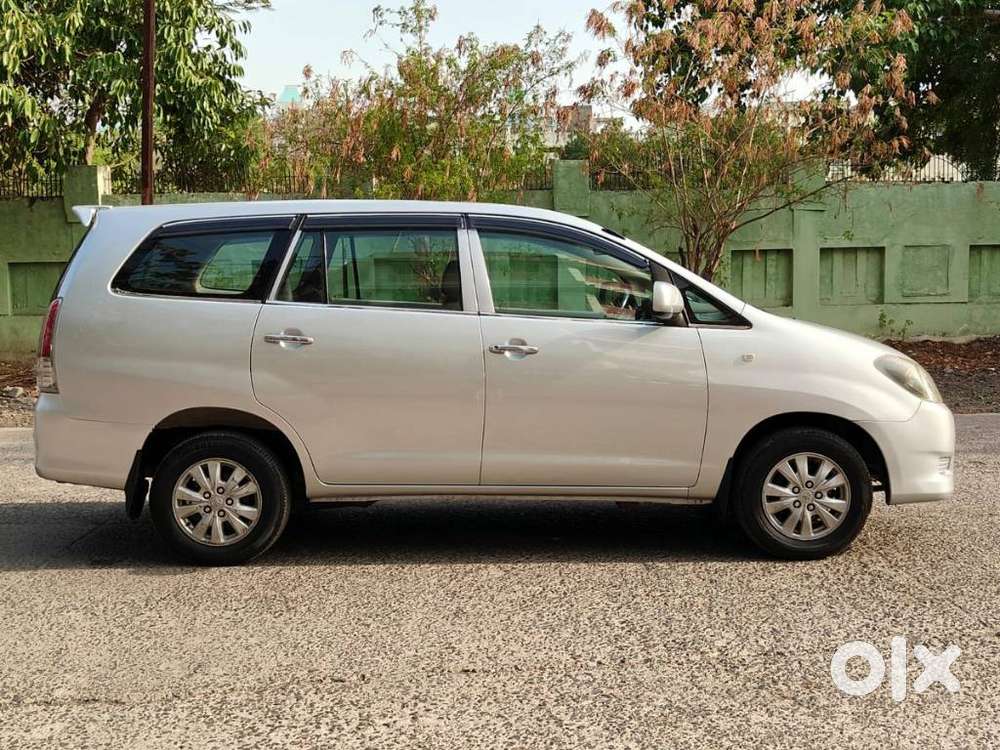 Toyota Innova 2.5 Gx 7 Str Bs-iii, 2011, Diesel