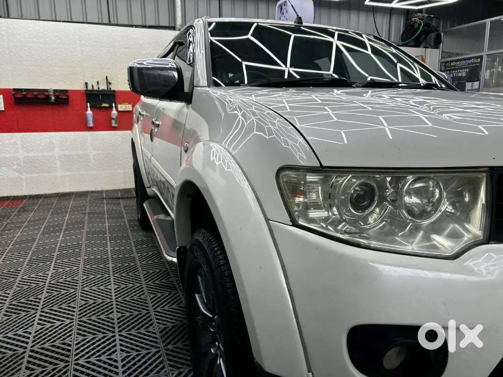 Mitsubishi Pajero Sport 2013 Diesel 100000 Km Driven