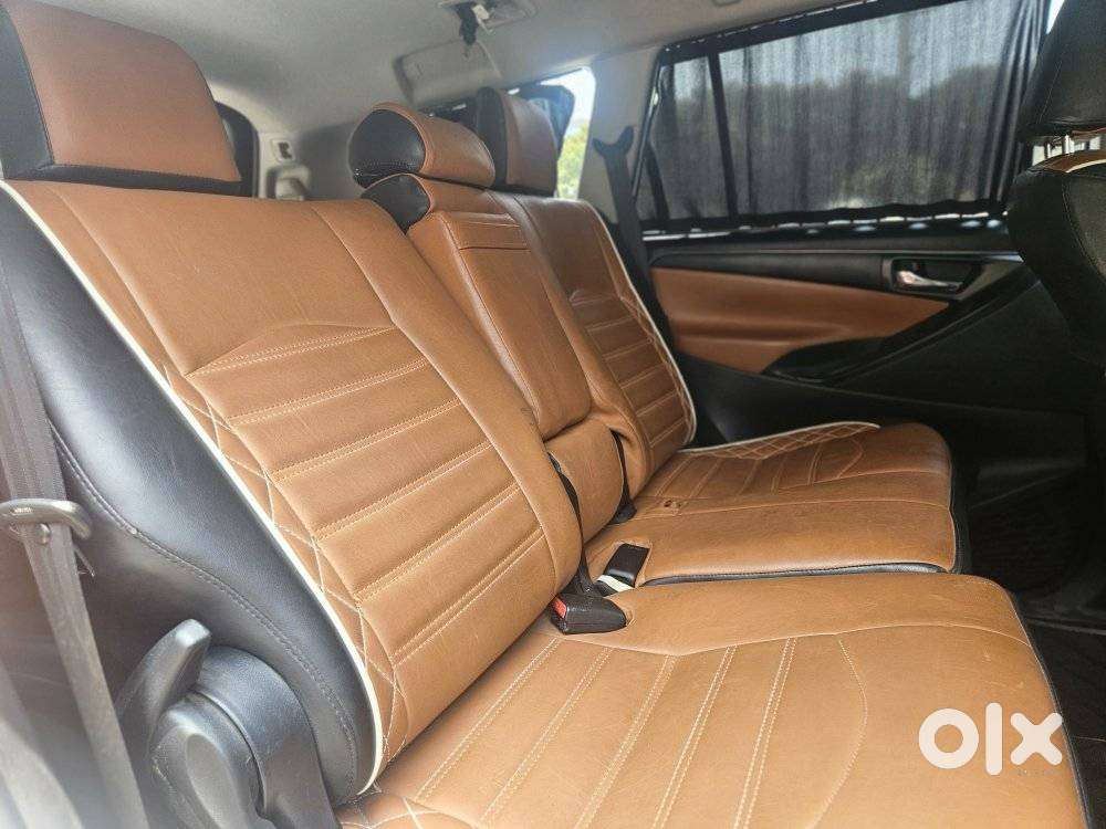 Toyota Innova Crysta 2.4 G Mt 8s, 2023, Diesel