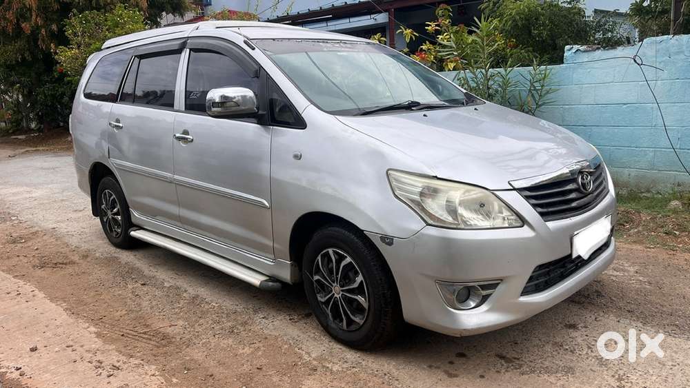 Toyota Innova Diesel 2012