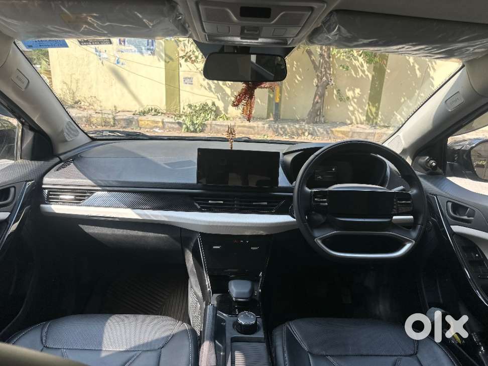 Tata Curvv Creative Plus S 1.2 Revotron Petrol 7dca, 2025, Petrol