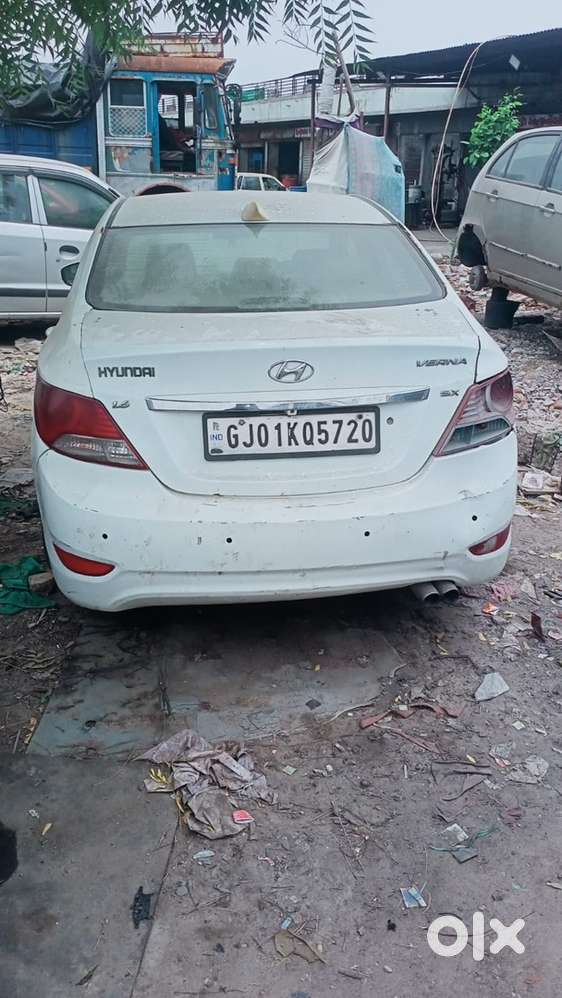 Hyundai Fluidic Verna 2011