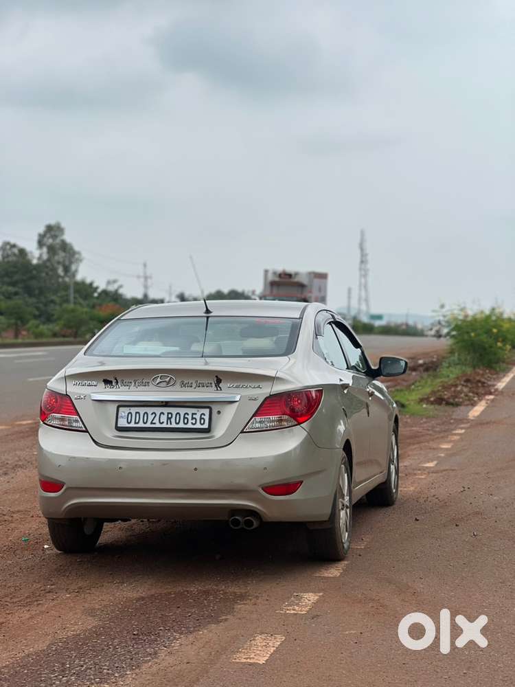 Hyundai Fluidic Verna 2011