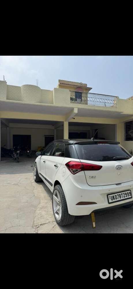 Hyundai I20 2016 Diesel 18 Inch Alloys Ambient Light And Seat Cover