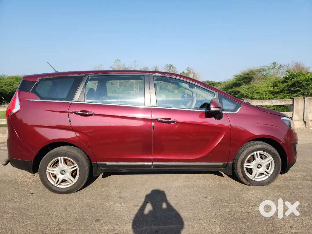 Mahindra Marazzo M6 2018 Diesel Well Maintained