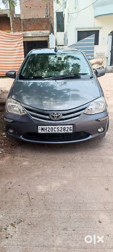 Toyota Etios Liva 2013 Diesel 100000 Km Driven