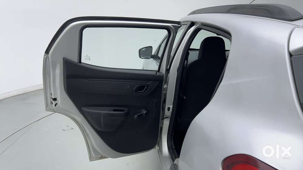 Renault Kwid 2019-ongoing 1.0 Rxt (o), 2018, Petrol