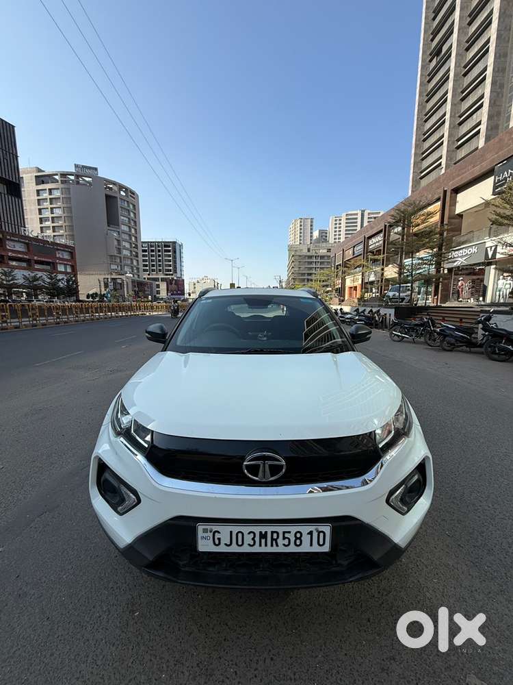 2023 Tata Nexon Petrol Manual