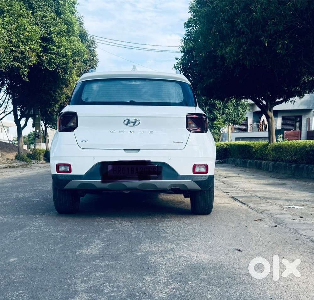 Hyundai Venue Petrol 2020 Year