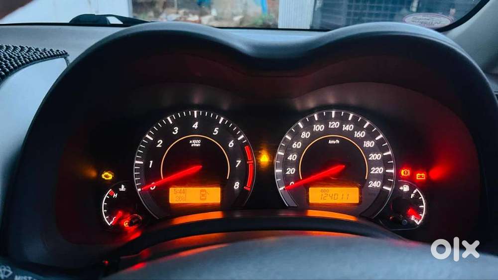 Toyota Corolla Altis 2009-10 Petrol Well Maintained