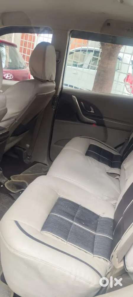 Mahindra Xuv500 2014 Diesel 85000 Km Driven