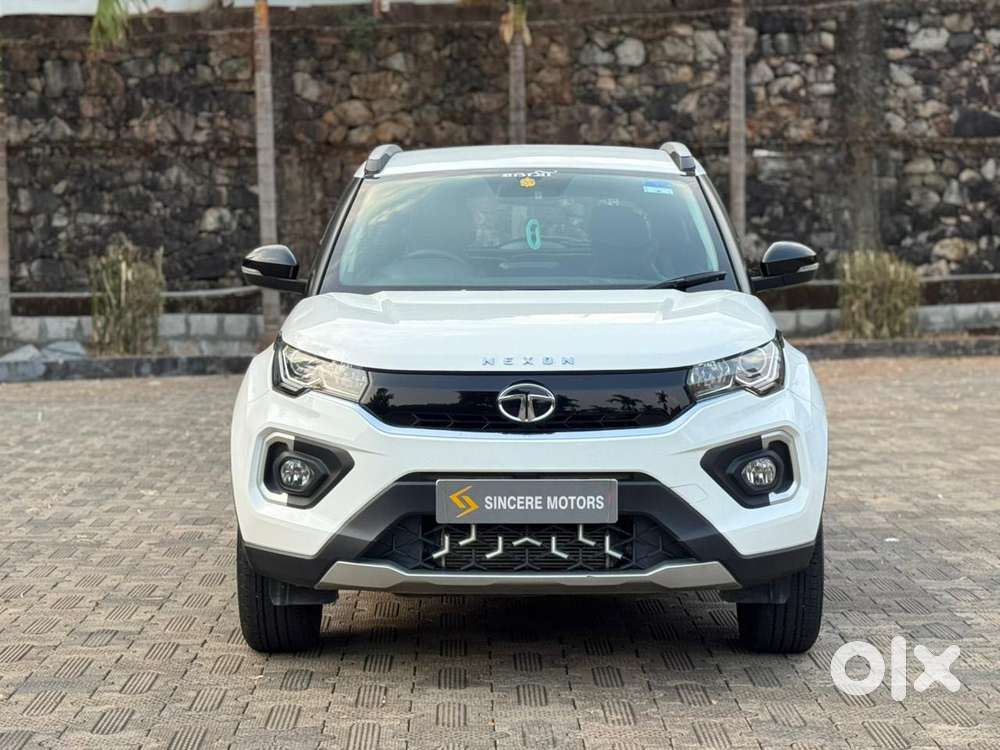 Tata Nexon 1.2 Revotron Xza Plus, 2023, Petrol